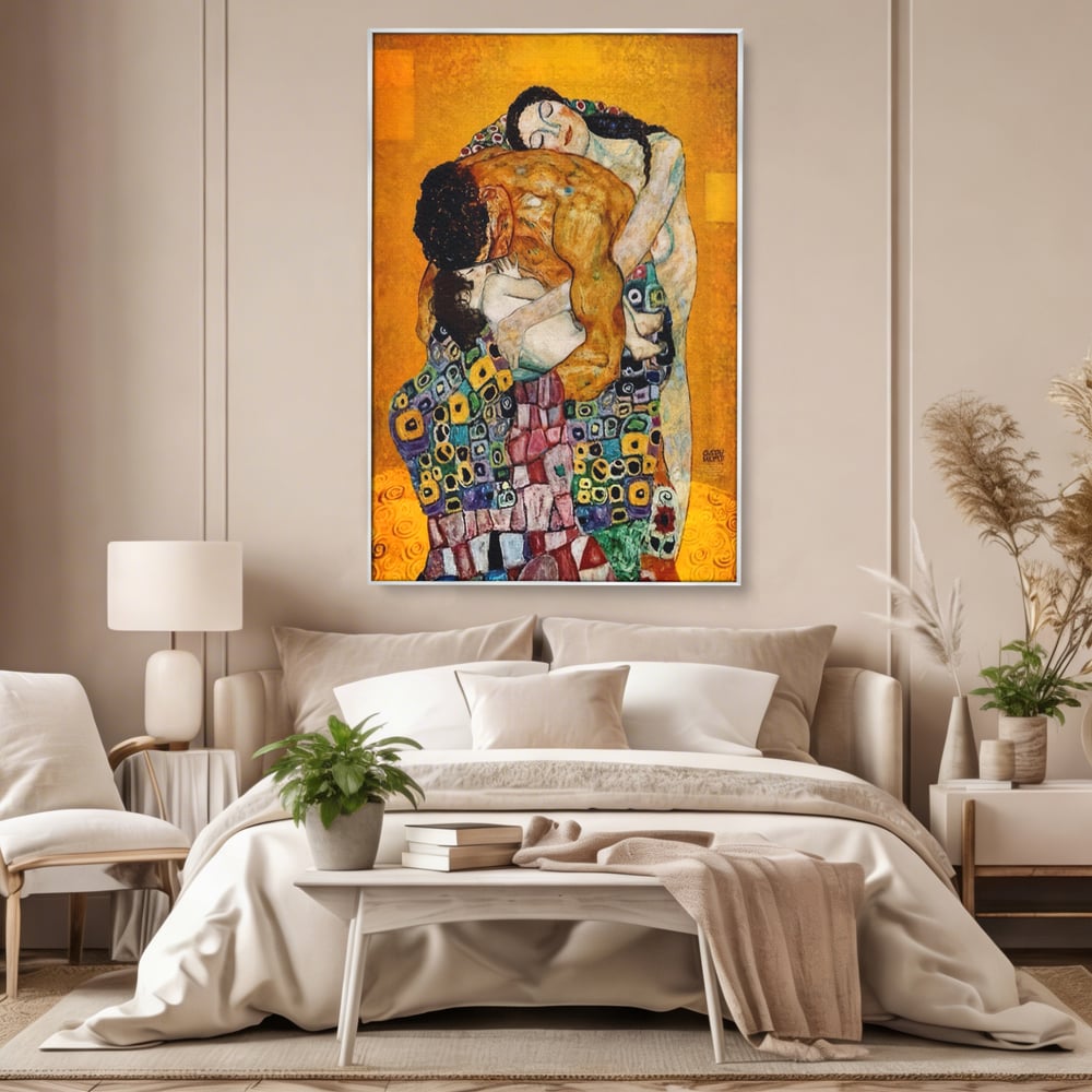 Tablou canvas cu reproducere pictura the family, in rama de aluminiu argintiu, pe perete intr-un dormitor